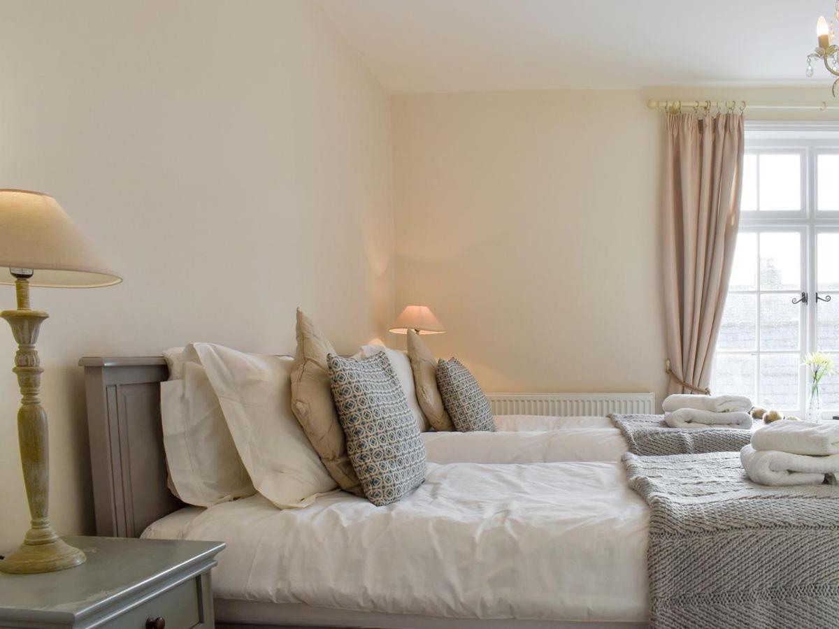 Вілла Whitby Townhouse Екстер'єр фото